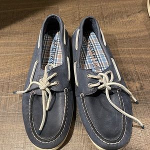 Sperry topsiders